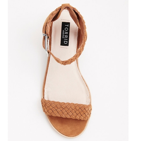 Torrid 9W Genuine Suede Block Heel Wide Width - Picture 4 of 5